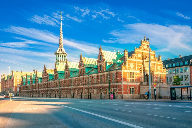 2-Hour Walking Introduction to Copenhagen and its Main Sights - Nyhavn and the final route to Amalienborg