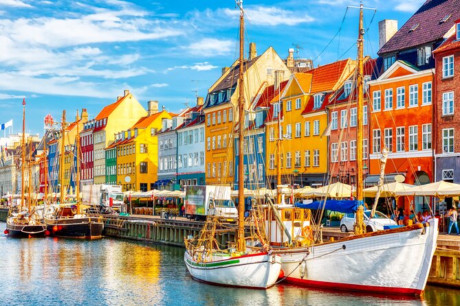 2-Hour Walking Introduction to Copenhagen and its Main Sights - Christiansborg and the seat of Danish power