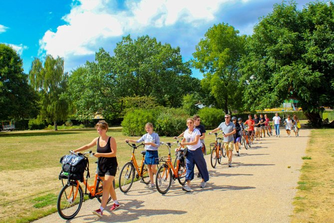 3-hour Copenhagen City Highlights Bike Tour - Nyboder and the Little Mermaid