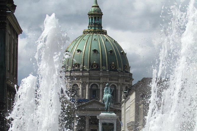 3h Private walking tour, Copenhagen - Christiansborg Palace and the working government