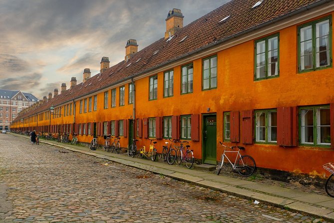 3h Private walking tour, Copenhagen - The Round Tower and a piece of Danish science