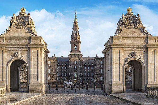 4-Hour Private Half-Day Frederiksborg Castle Tour - Why Frederiksborg Castle makes a good half-day trip
