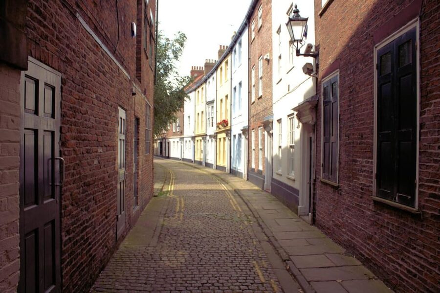 Aalborg: Express Walk with a Local in 60 minutes - Key points at a glance
