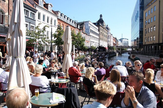 Aarhus Walking Tour: Explore Top Sights & Hidden Gems - City Hall and the modern side of Aarhus