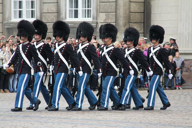 Best of Copenhagen Biking Tour-3 Hours, Small Group max 10 people - Christiansborg, Tivoli, and Copenhagen’s public face
