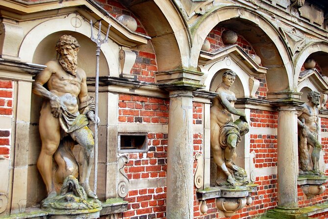 Castles of Kronborg and Frederiksborg from Copenhagen by Car - What the private car changes