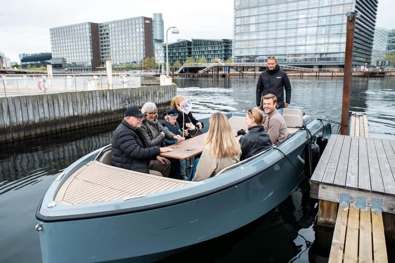 Copenhagen: 1 or 2-Hour Canal Tour in Silent Electric Boats - Meeting point, language, and cancellation details