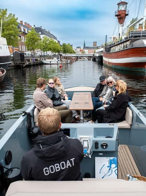 Copenhagen: 1 or 2-Hour Canal Tour in Silent Electric Boats - Why the electric boat changes the mood