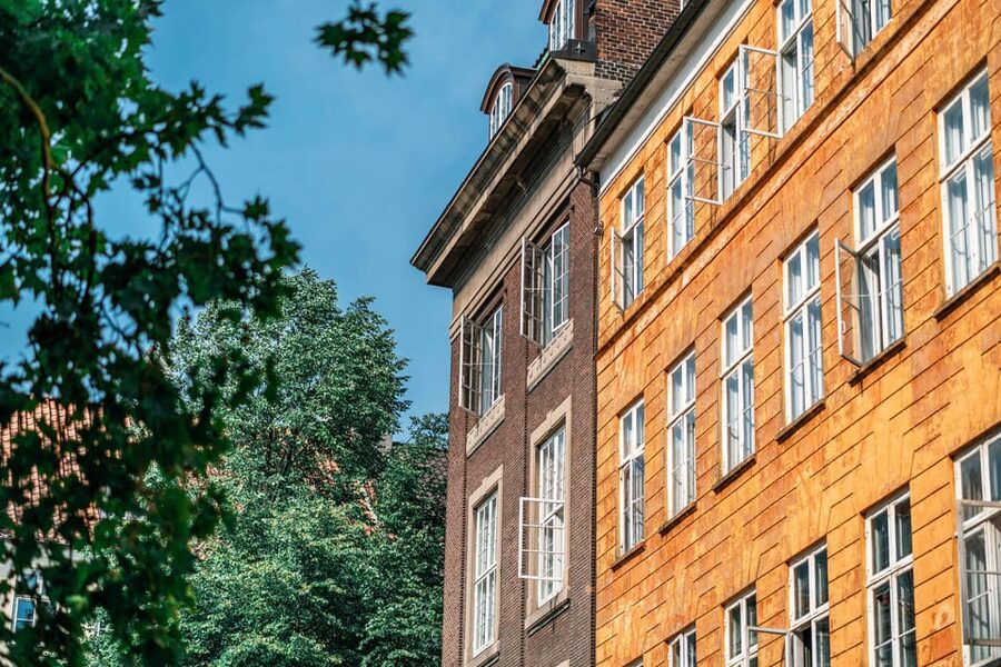 Copenhagen: 2-hour Old Town Private Walking Tour - Strøget, Amagertorv, and secret alleys