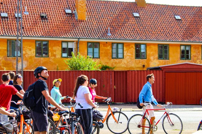 Copenhagen: 3 Hour Private Bike Tour - Christiansborg Palace and the city center
