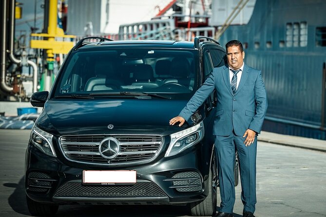 Copenhagen Airport Transfer Service | English Speaking Driver - How to make the booking safer