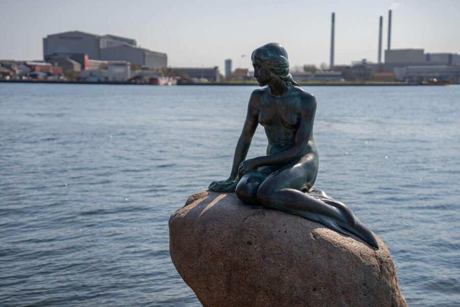 Copenhagen: Canal Boat Cruise & Old Town/Nyhavn Walking Tour - Is $274 Good Value?