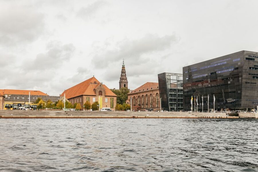 Copenhagen: Canal Cruise with Guide - Christiansborg and the political heart of the city
