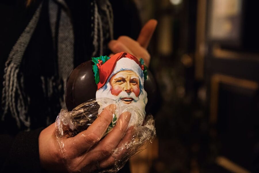 Copenhagen: Christmas Walking Tour with Treats and Drinks - Starting beside Torvehallerne and Nørreport