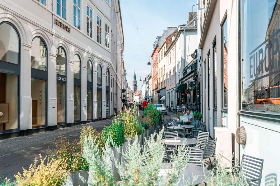 Copenhagen City & Christiansborg Palace Private Walking Tour - Entering Christiansborg Palace