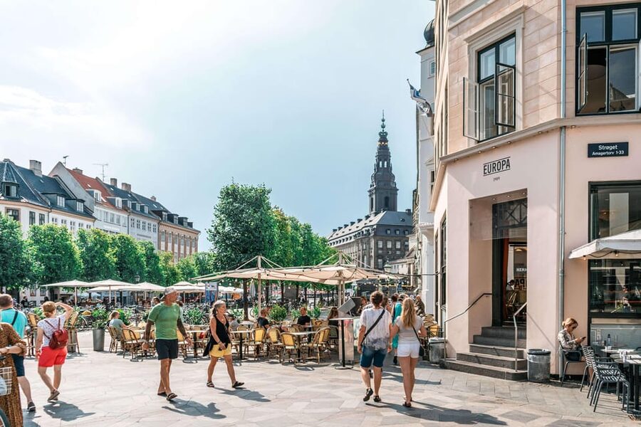 Copenhagen City & Christiansborg Palace Private Walking Tour - What the private format is really worth
