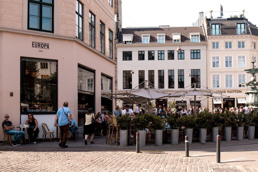 Copenhagen: Express Walk with a Local in 60 minutes - What the guide adds beyond a map