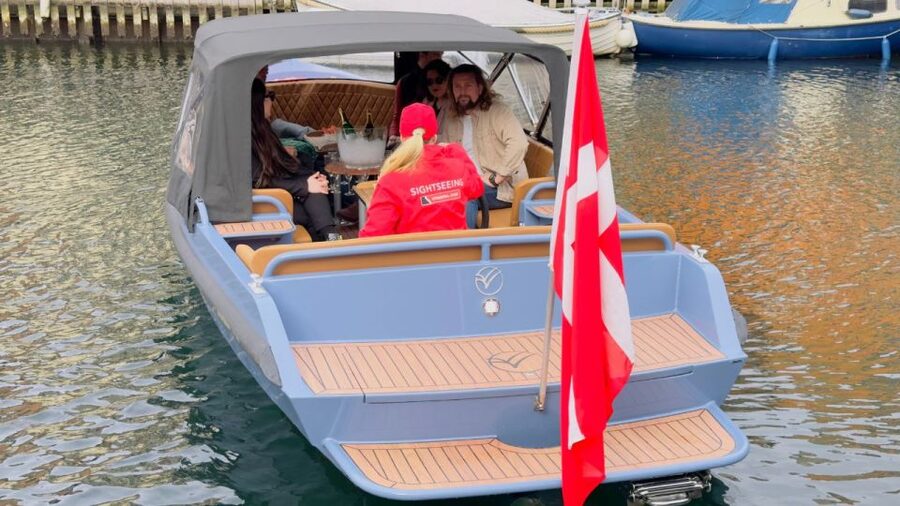 Copenhagen: Guided Canal Tour by Electric Boat - What you see during the 65-minute route