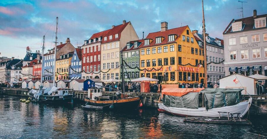 Copenhagen: Guided City Highlights Tour - Nyhavn: colorful facades with more than a postcard view
