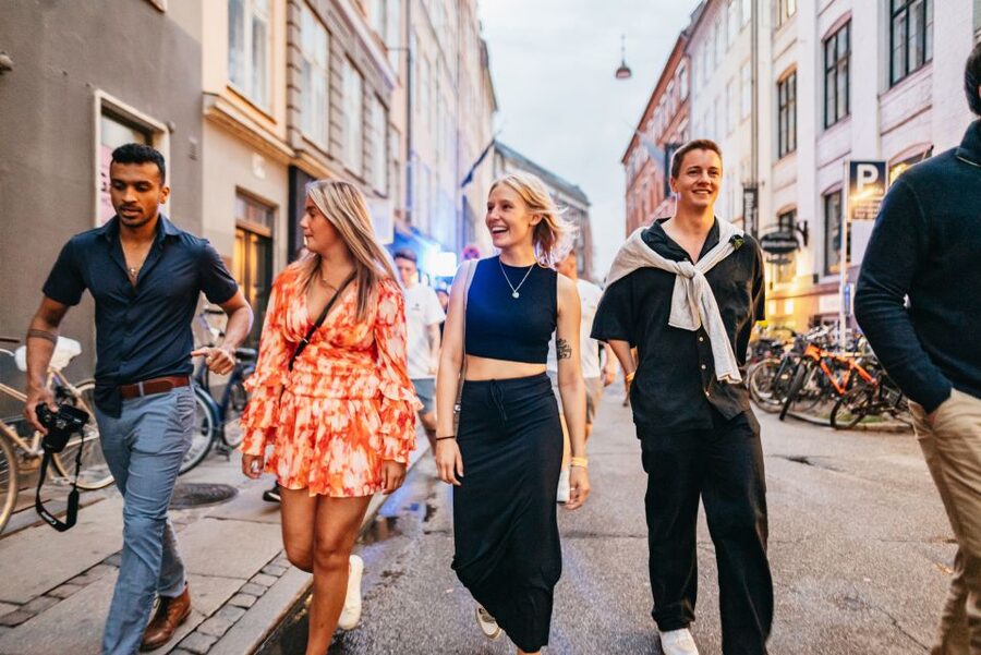 Copenhagen: Guided Party Pub Crawl with 4 Shots and 1 Drink - Guides make or break the evening