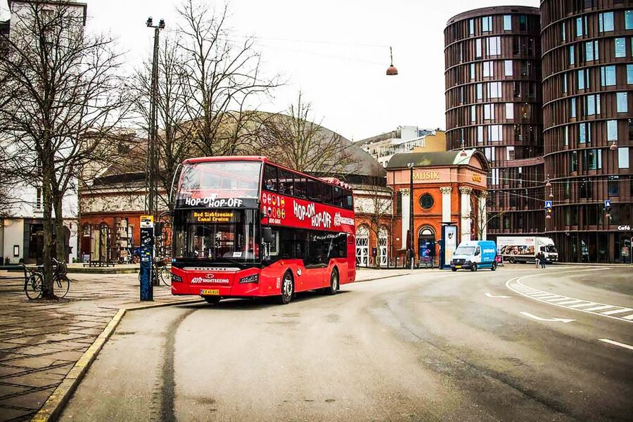Copenhagen: Hop-On Hop-Off Bus Tour with Boat Tour Option - Christianshavn and Christiansborg Palace