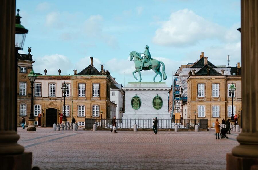 Copenhagen: Hygge & Highlights Walking Tour with Local Guide - Key points to know before you book