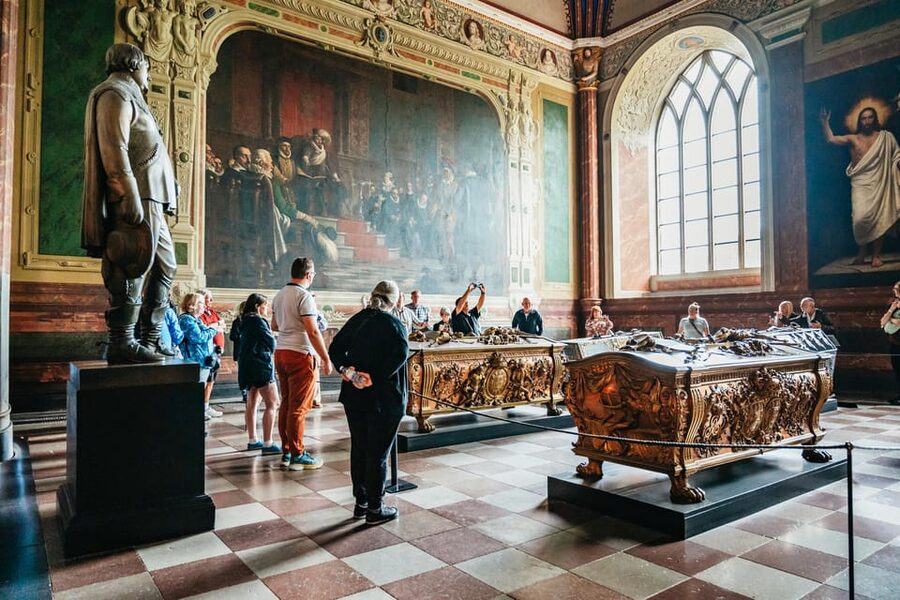 Copenhagen: Kronborg, Frederiksborg Castle and Roskilde Tour - Kronborg Castle and the Elsinore connection