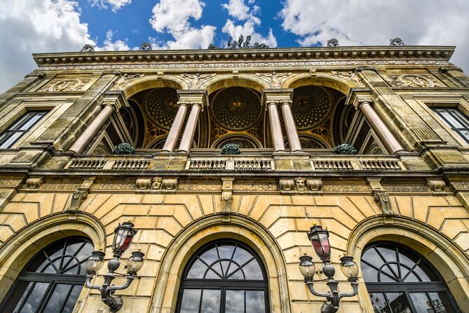 Copenhagen Little Mermaid Exploration Game and Self-Guided Tour - Amalienborg and the Danish royal family