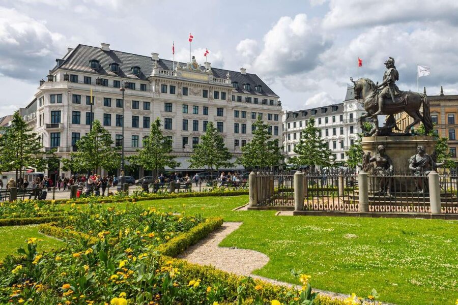 Copenhagen Old Town, Nyhavn, Canal Walking Tour & Christiana - Choosing two hours or three
