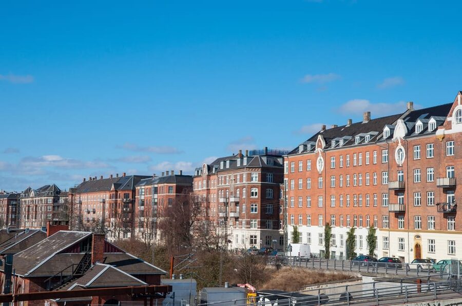 Copenhagen: Politically Incorrect Beer Tasting Walking Tour - Starting at Urban House with the orange cooler
