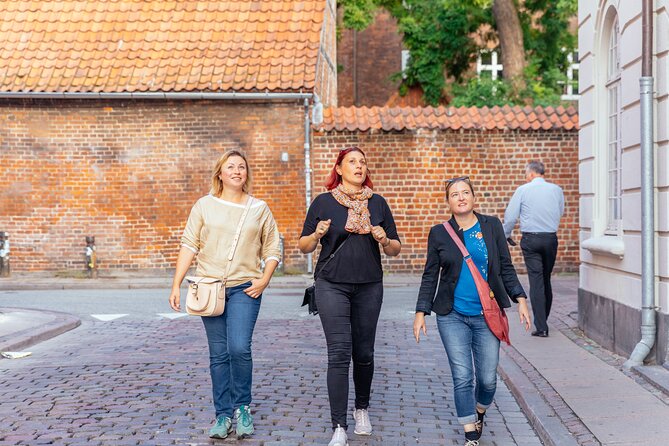 Copenhagen Private Tour: Highlights & Hidden Gems by Bike or Foot - Choose walking for detail, cycling for range