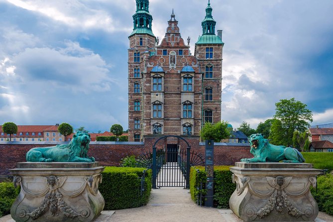 Copenhagen Walking Tour: Highlights and Hygge w/Lunch - From Nyboder’s yellow houses to the quiet Kastellet