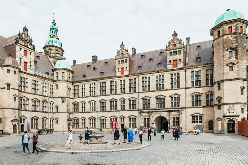 From Copenhagen: Lund and Malmö 2-Country Tour - Helsingør’s old town and harbor sights