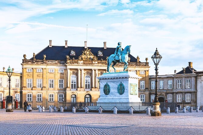 Full-Day; Castle, Palace, Cathedral & Viking ships Tour - What makes the guiding valuable
