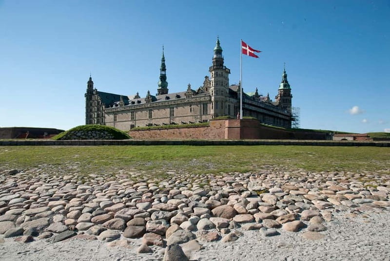 Full-Day Tour; Castle, Palace, Cathedral and Viking Ships - Five things to know before booking
