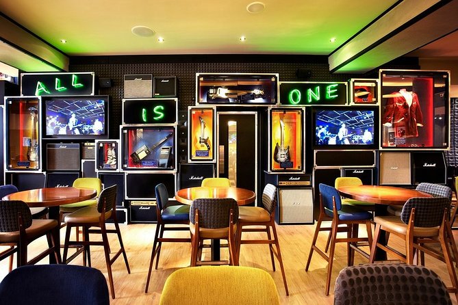 Hard Rock Cafe Copenhagen with Set Menu for Lunch or Dinner - Priority seating is useful, but it is not a magic wand