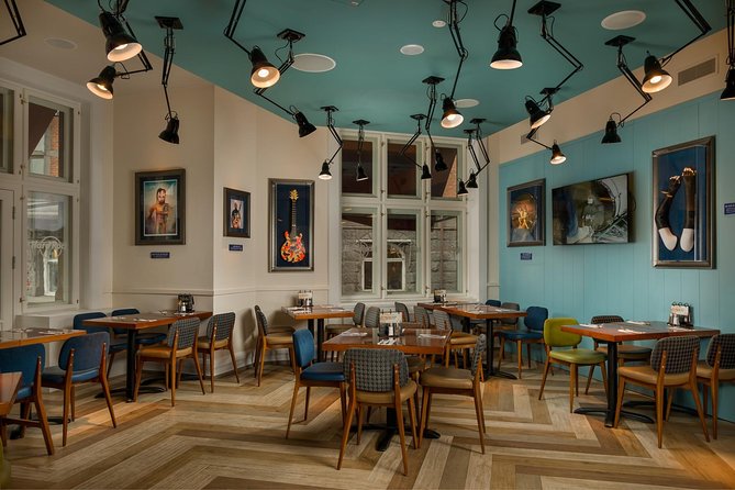 Hard Rock Cafe Copenhagen with Set Menu for Lunch or Dinner - Getting there and planning your timing
