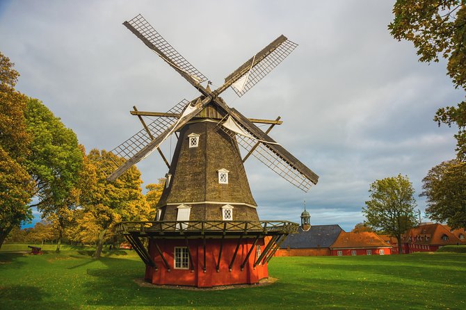 Highlights and Secrets of Copenhagen Private Walking Tour - Frederik’s Church and Amalienborg