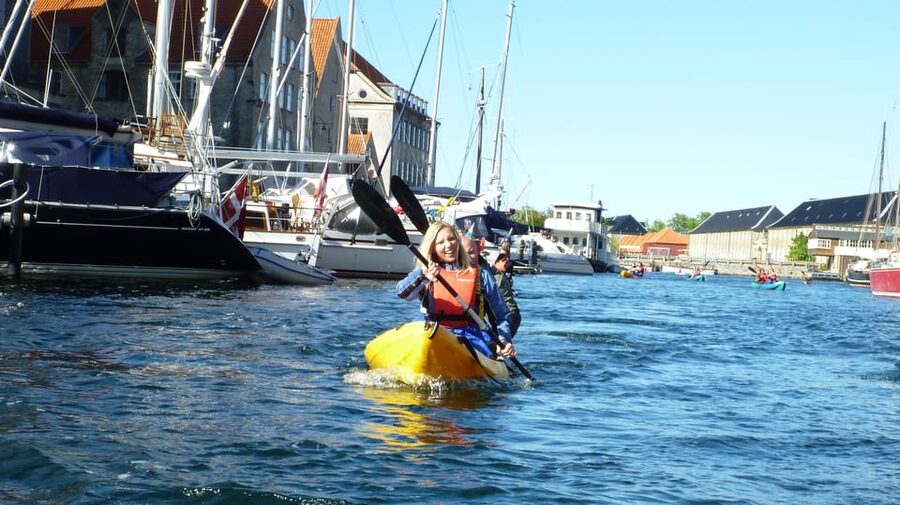 Kayak Tour in Copenhagen Harbor - June, July and August - Lille Langebro and the return to Kalvebod Bølge