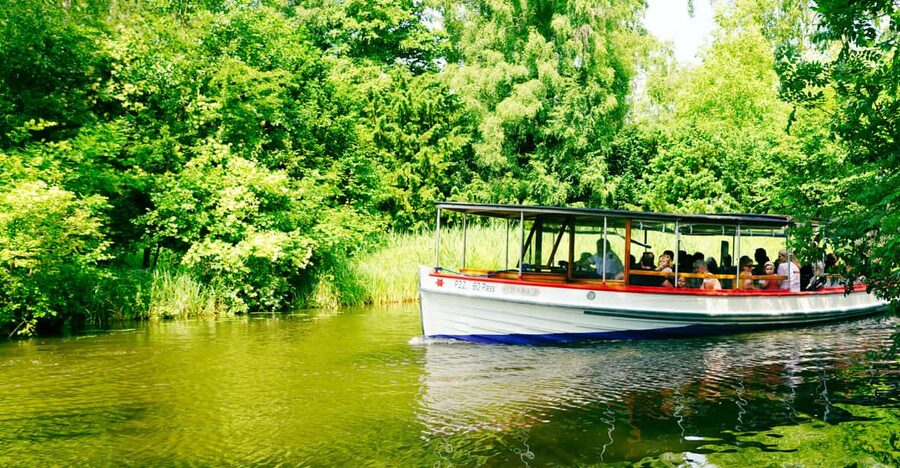 Lyngby & Bagsværd Lake: Baadfarten Boat Ride - A gentle cruise through northern Zealand