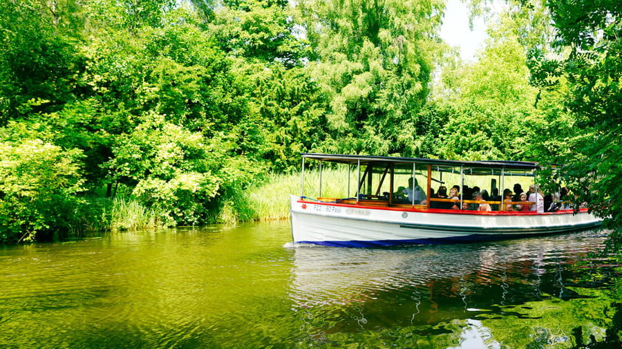Lyngby & Bagsværd Lake: Baadfarten Boat Ride - Lyngby Lake and the first stretch of water
