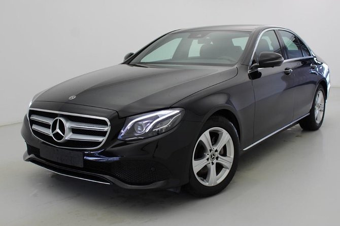 Private Transfer Copenhagen Airport CPH to Copenhagen by Sedan - Timing your booking around a flight