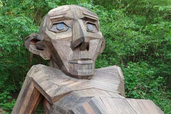 The Six Forgotten Giants Trolls Hunt with Minibus - Oscar under the Bridge tells the scrapwood story
