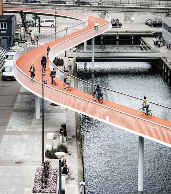 Urban Design and Livability E-bike Tour - Should you book the Urban Design and Livability E-bike Tour?
