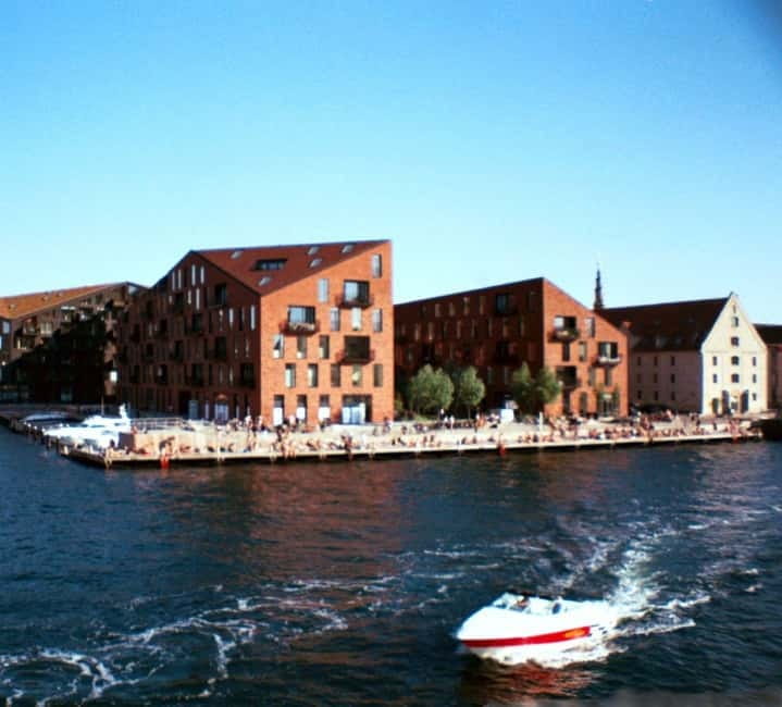Urban Design and Livability E-bike Tour - Reading the city through architecture and public space