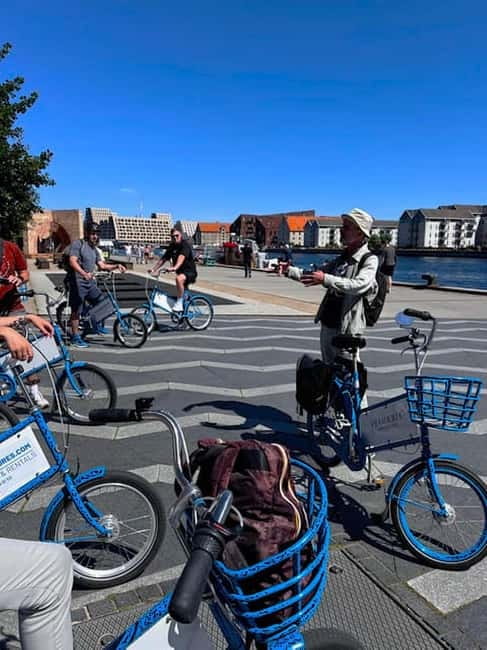 Urban Design and Livability E-bike Tour - The right pace for a three-hour ride