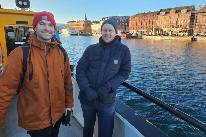 Walk & Canal Tour: Copenhagen Highlights + Changing of the Guards - Gefion Fountain and the calm paths of Kastellet