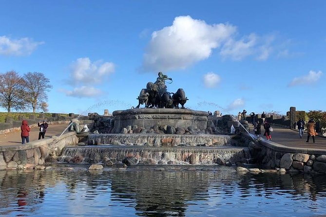 walking tour - Copenhagen and Christiansborg 3 hours - City Hall Square in 15 minutes
